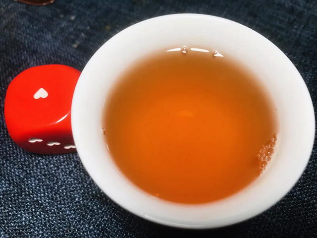 广隆2013年广隆青饼普洱茶品质特点