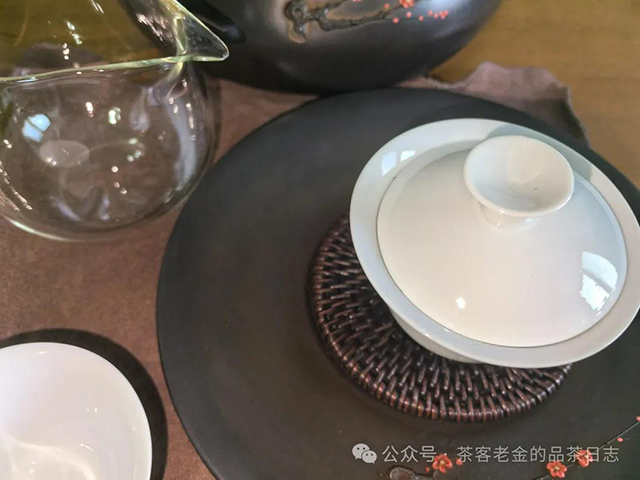 2024年黄山毛峰两款顶级绿茶品质特点