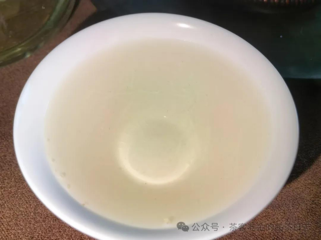 2024年黄山毛峰两款顶级绿茶品质特点