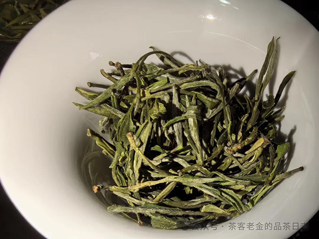 2024年黄山毛峰两款顶级绿茶品质特点