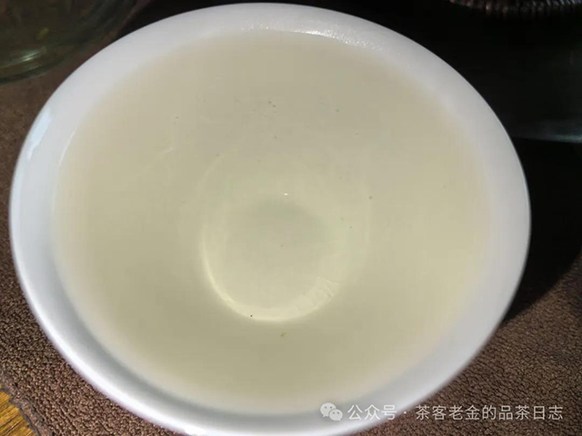 2024年黄山毛峰两款顶级绿茶品质特点