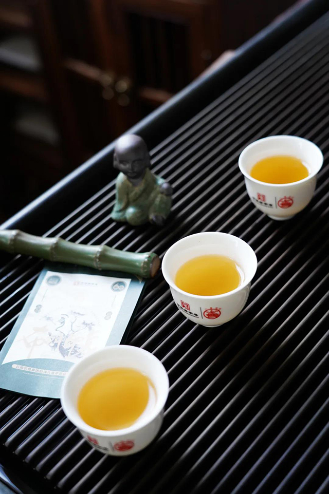 八角亭布朗印象普洱茶