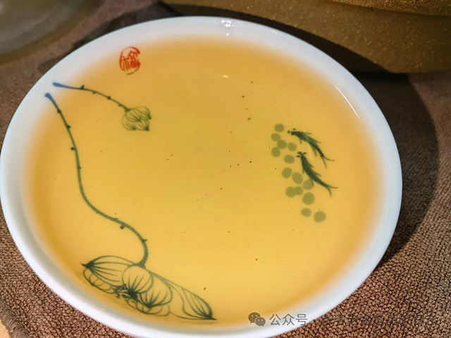 老曼峨古树普洱茶品质特点
