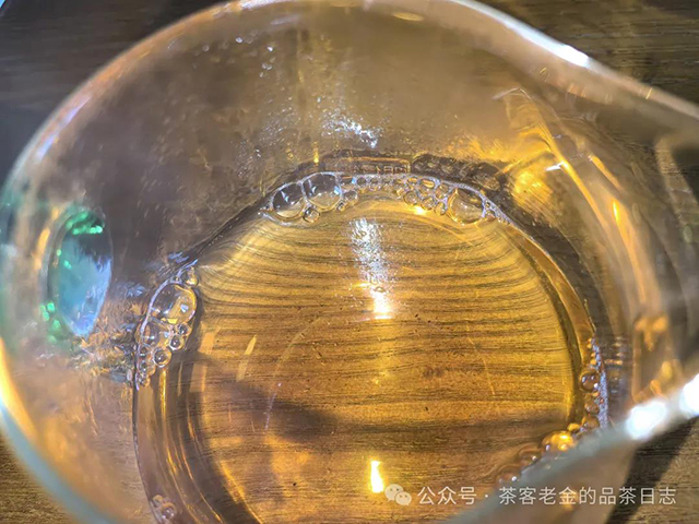 2018年老班章大树普洱茶品质特点