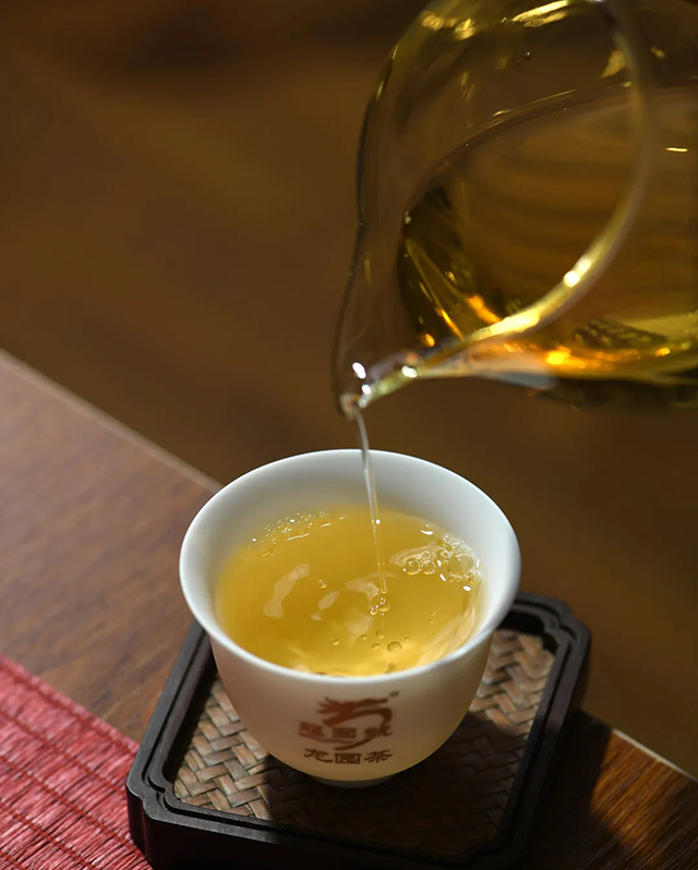 龙园号易武八寨普洱茶品质特点