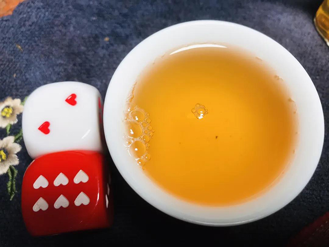 大益2201银大益普洱茶品质特点