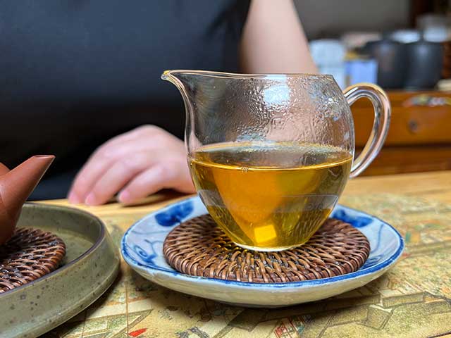 图为私藏茶2006年易武醇香沱
