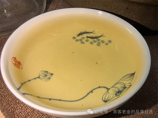 流星赶月普洱茶2024年凤凰窝高杆品质