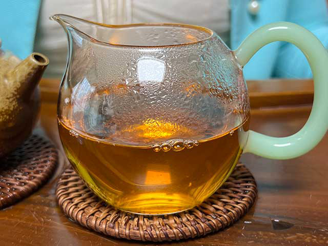 图为私人定制茶2003年7532青饼