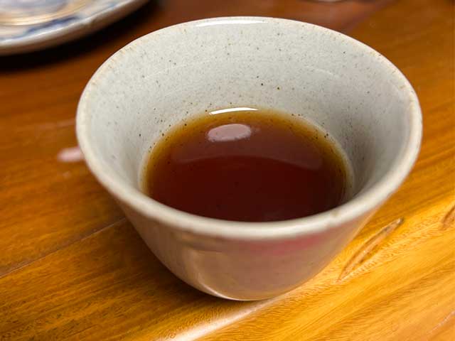 图为红版2020金魁熟普小饼洗茶润茶第二道汤体