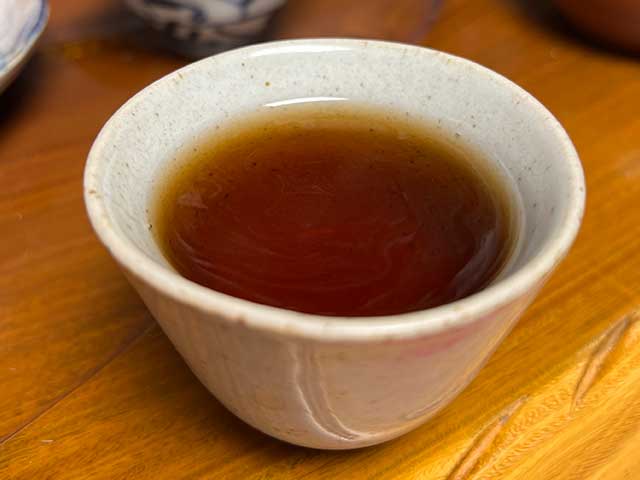 图为红版2020金魁熟普小饼品茗第五道茶汤