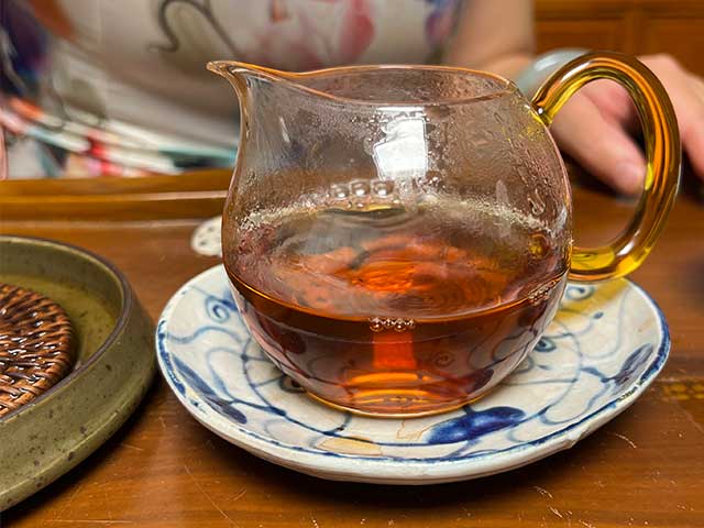 图为红版2020金魁熟普小饼品茗第九道茶汤