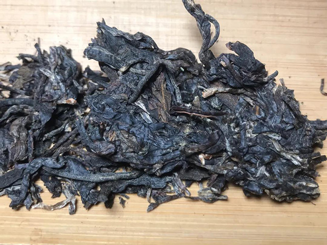 大益2401和韵天下青饼普洱茶品质特点