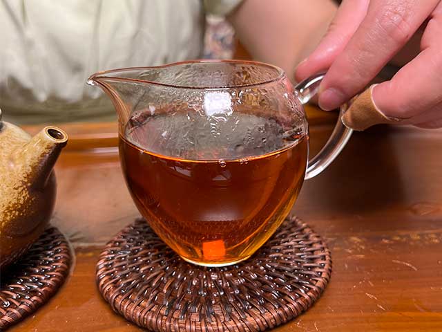 图为1998年健身沱品茗第九道汤体