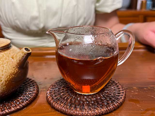 图为1998年健身沱品茗第11道汤体