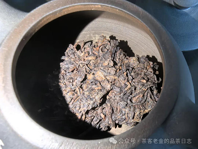 2002年红大益三公斤熟茶饼