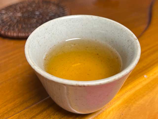 图为1999年大蓝印鬼脸班章品鉴第11道汤体