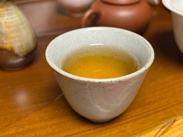 图为2003年302批次7542青饼品鉴第11道汤体
