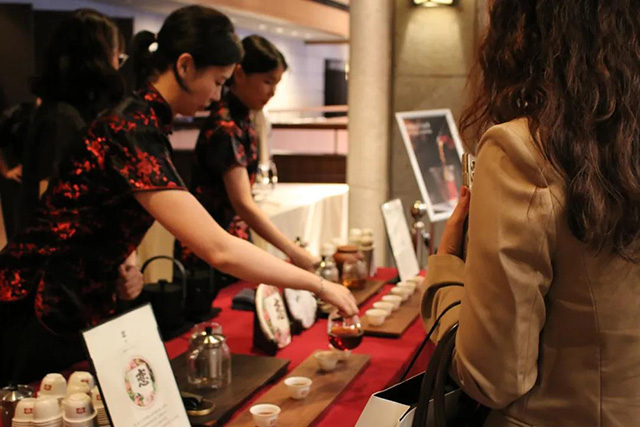 大益茶走进中国驻韩国大使馆