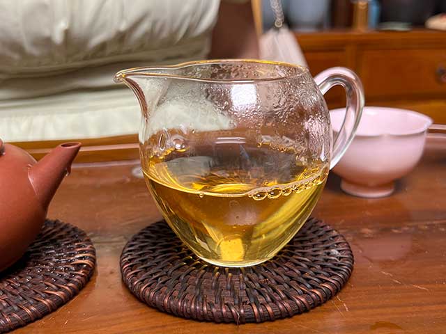 图为私藏茶2006年易武醇香沱品鉴第九道汤体