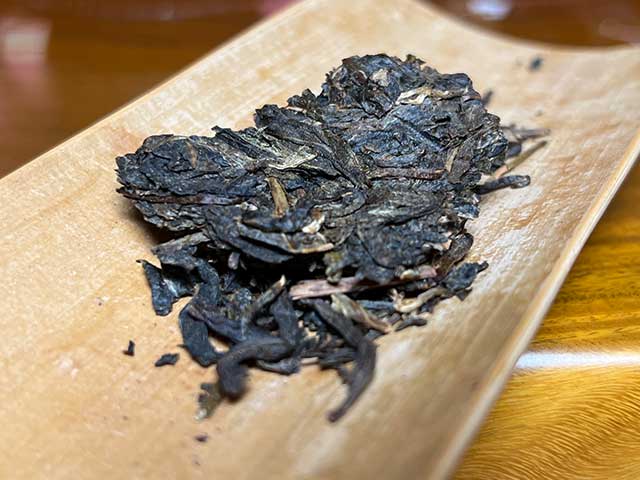 图为贡沱驿2006年景迈古树茶