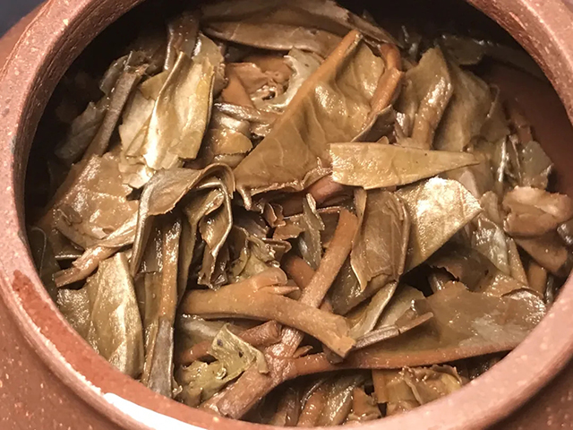 福今2011早春青饼普洱茶品质特点