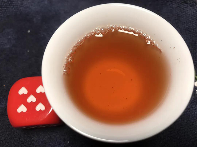 大益2013早春乔木青饼普洱茶品质特点