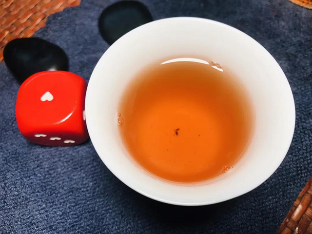 大益05年南糯山孔雀青饼501普洱茶品质特点