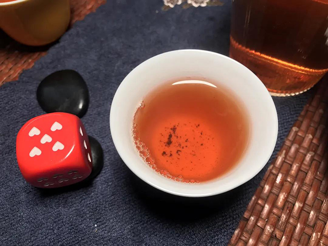 大益05年南糯山孔雀青饼501普洱茶品质特点