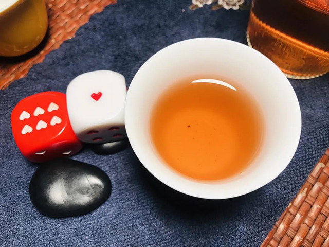 大益05年南糯山孔雀青饼501普洱茶品质特点