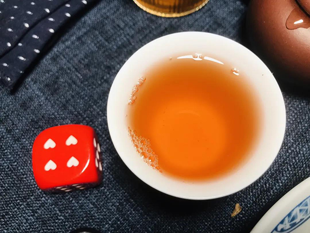 福今2014年珍藏青饼普洱茶品质特点
