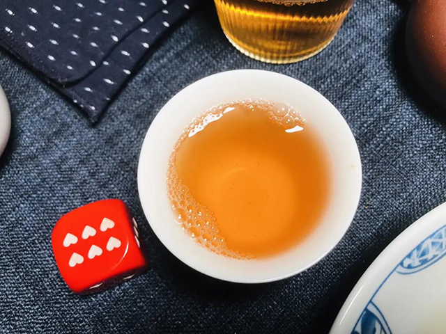 福今2014年珍藏青饼普洱茶品质特点