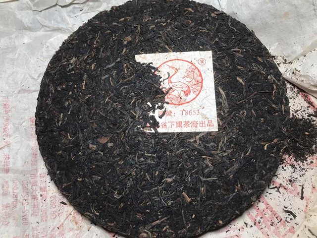 下关2005年繁体云厚纸T8653铁饼普洱茶品质特点