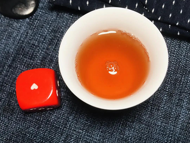 福今2012年精品青饼普洱茶品质特点