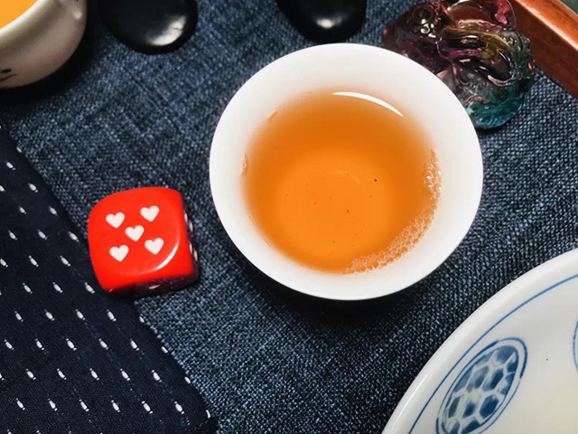 福今2013年珍藏青饼普洱茶品质特点