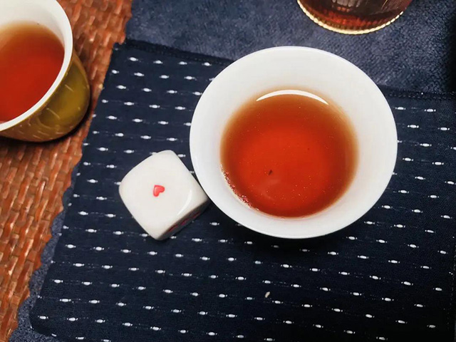 大益2007年701批8582青饼普洱茶品质特点