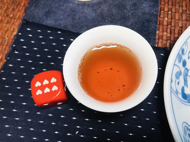大益2007年701批8582青饼普洱茶品质特点