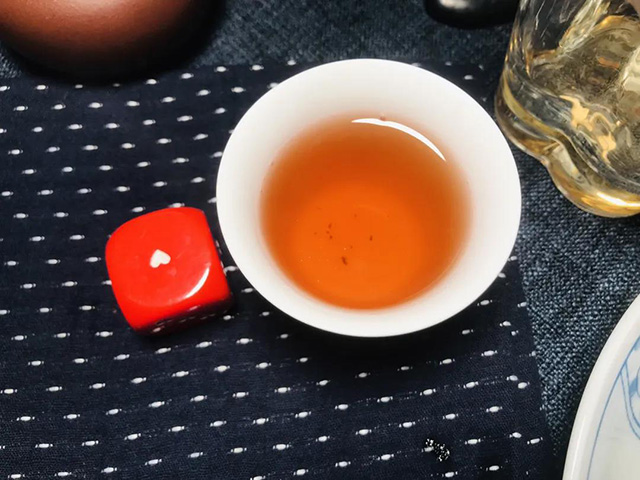 大益2012年龙腾盛世青饼普洱茶品质特点