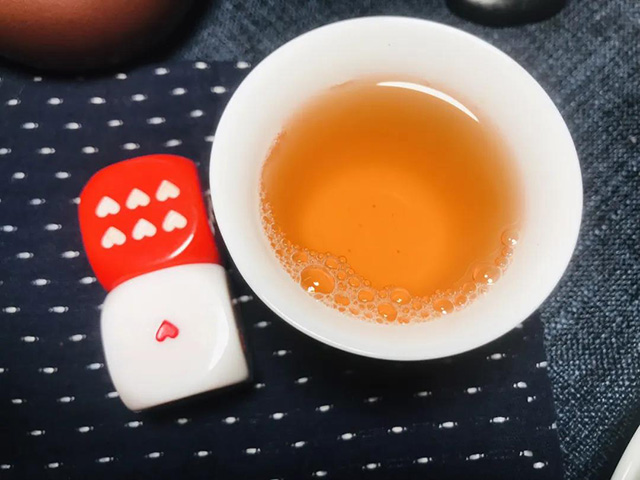 大益2012年龙腾盛世青饼普洱茶品质特点