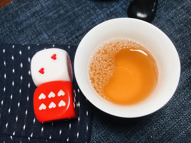 福今2010年典藏品青饼普洱茶品质特点