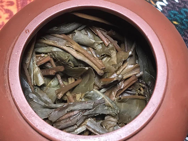 大益2011年易武正山青饼普洱茶