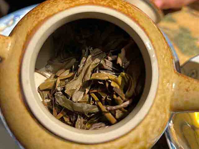 中茶牌98年蓝印易武外贸站古树茶