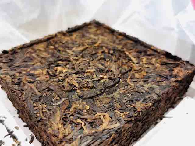 山青花燃2016年红锦丹霞熟茶品质特点