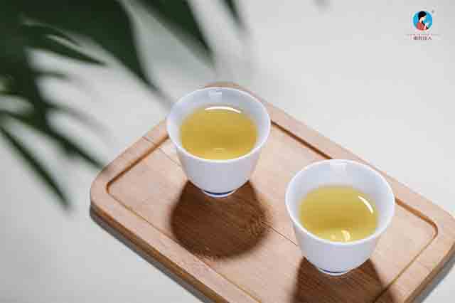 图为南茗佳人普洱茶