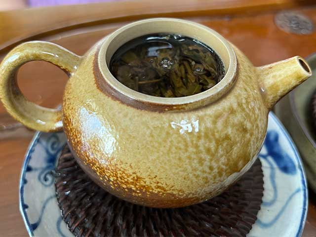 图为昔归竹筒茶