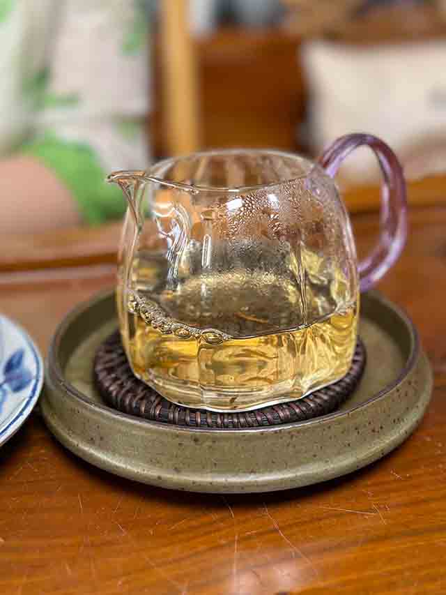 图为2021年摆尾箐古树茶小饼