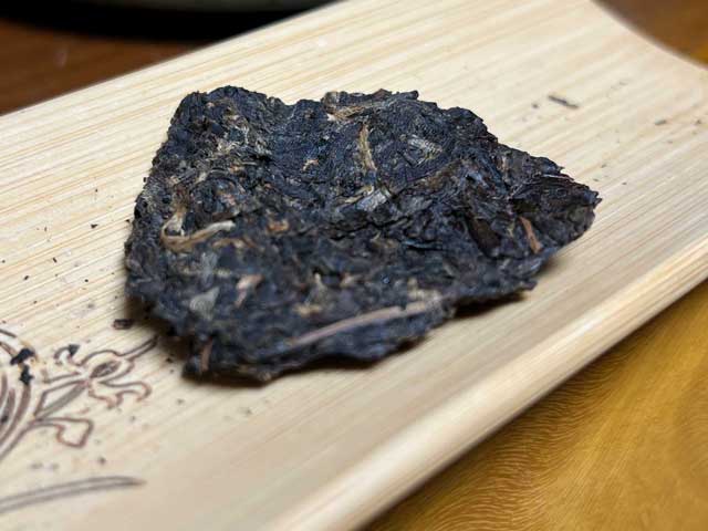 图为2002年厚纸7542绿印青饼