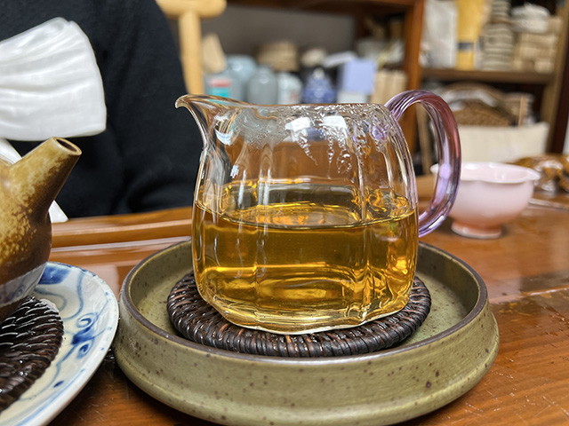 图为2002年201批绿印圆茶