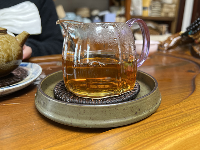 图为2002年201批绿印圆茶