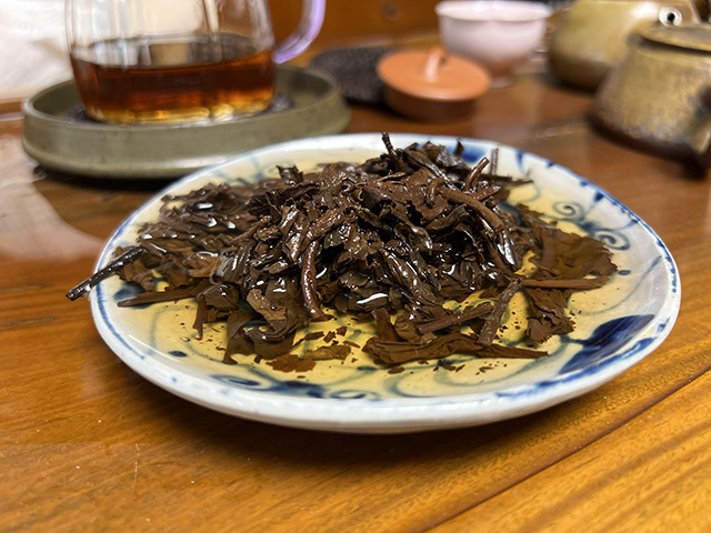 图为80年代末大红印圆茶